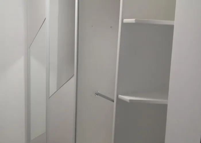 горішній пасічна зелена вулецька завод іскра біля лісу